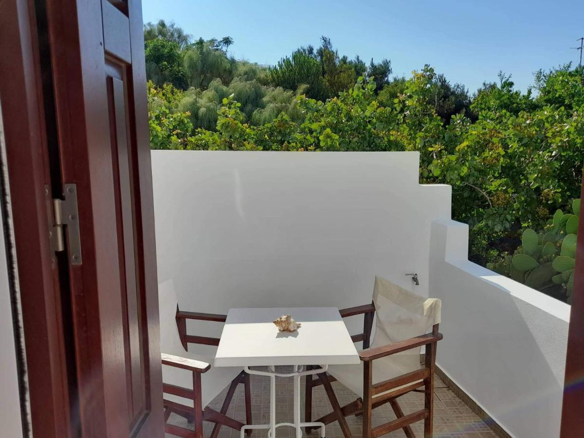 Апартаменты Matilda Milos - Cycladic Living Triovasalos Экстерьер фото